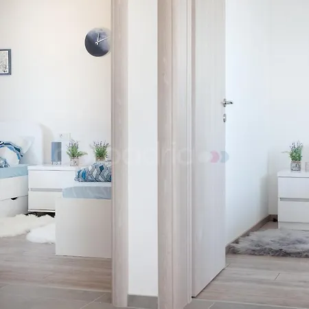 Luxury Sofia -free Parking Apartamento *